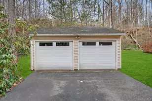 49 Homer Pl, Poughkeepsie, NY 12603 - Photo 3