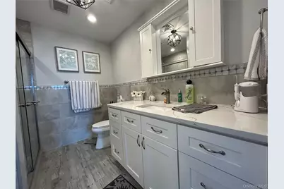 118 Kettles Lane, Medford, NY 11763 - Photo 19