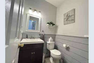 118 Kettles Lane, Medford, NY 11763 - Photo 7