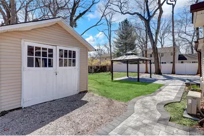 183 Lake Avenue, Saint James, NY 11780 - Photo 21