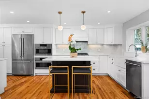 1001 Shore Acres Dr, Mamaroneck, NY 10543 - Photo 3