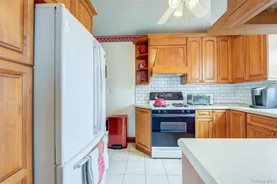 67-66 108 Street #B64, Forest Hills, NY 11375 - Photo 13