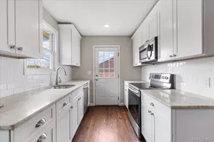 151 Sterling St, Port Jefferson, NY 11776 - Photo 15