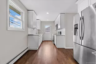 151 Sterling St, Port Jefferson, NY 11776 - Photo 9