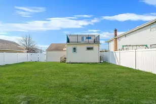 3659 Ionia St, Seaford, NY 11783 - Photo 29