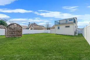 3659 Ionia St, Seaford, NY 11783 - Photo 31