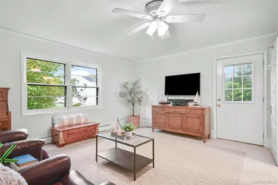 210 Beach Avenue, Mamaroneck, NY 10543 - Photo 13