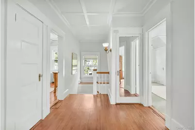 210 Beach Avenue, Mamaroneck, NY 10543 - Photo 17
