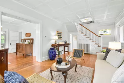 210 Beach Avenue, Mamaroneck, NY 10543 - Photo 9