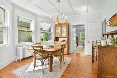 210 Beach Avenue, Mamaroneck, NY 10543 - Photo 11