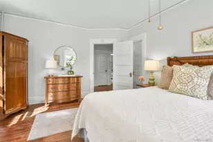 210 Beach Ave, Mamaroneck, NY 10543 - Photo 19