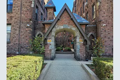 83-15 116th Street #3E, Richmond Hill, NY 11418 - Photo 1