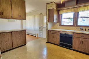 3030 N Jerusalem Rd, Wantagh, NY 11793 - Photo 7