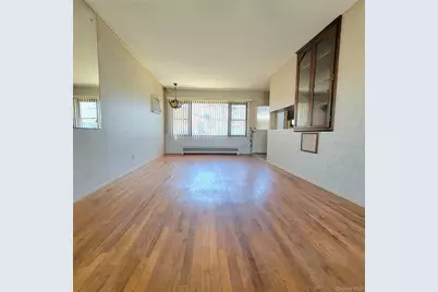 3030 N Jerusalem Road, Wantagh, NY 11793 - Photo 3