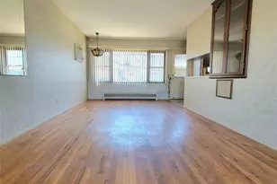 3030 N Jerusalem Rd, Wantagh, NY 11793 - Photo 3