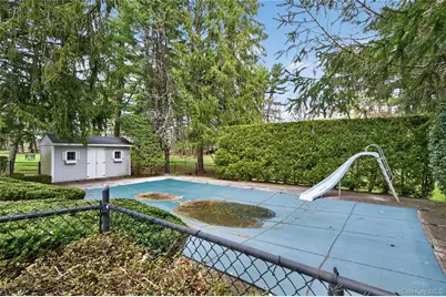 18 Quaker Ridge Drive, Brookville, NY 11545 - Photo 37