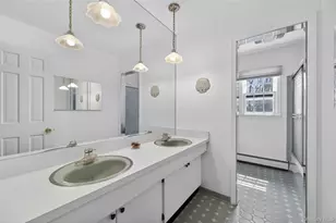 18 Quaker Ridge Dr, Brookville, NY 11545 - Photo 31