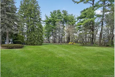 18 Quaker Ridge Drive, Brookville, NY 11545 - Photo 33