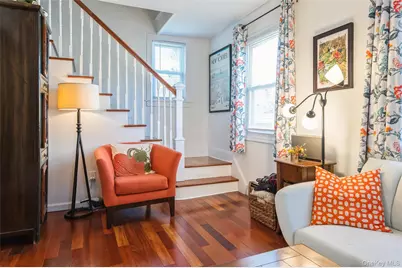 18 S Washington Avenue, Dobbs Ferry, NY 10522 - Photo 15