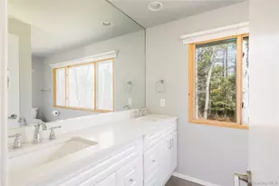 5 Skyes Neck Ct, East Quogue, NY 11942 - Photo 17