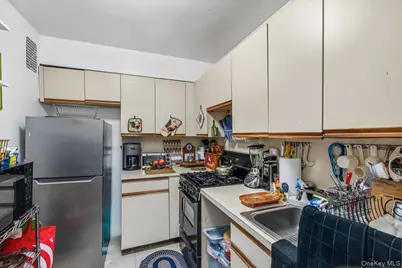 150 Hawthorne Street #6P, Brooklyn, NY 11225 - Photo 11