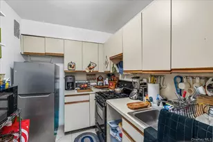 150 Hawthorne St, Brooklyn, NY 11225 - Photo 11