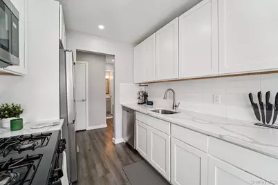 103 Doxbury Lane, Suffern, NY 10901 - Photo 11