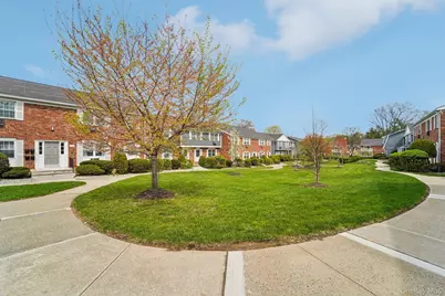 103 Doxbury Lane, Suffern, NY 10901 - Photo 3