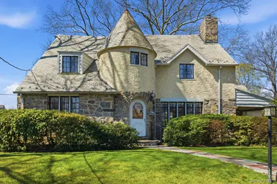 5 Seymour Place, White Plains, NY 10605 - Photo 1
