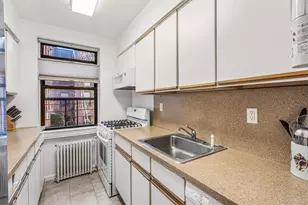 215-40 47th Ave, Bayside, NY 11361 - Photo 15
