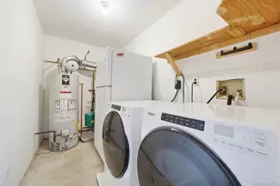 233 Arthur St, Freeport, NY 11520 - Photo 35