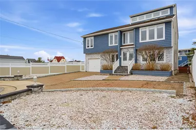 233 Arthur Street, Freeport, NY 11520 - Photo 3