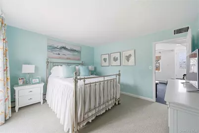 233 Arthur Street, Freeport, NY 11520 - Photo 27