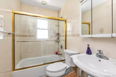 358 Main Street, East Rockaway, NY 11518 - Photo 17