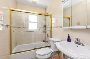 358 Main St, East Rockaway, NY 11518 - Photo 17