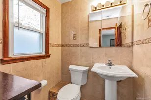 358 Main St, East Rockaway, NY 11518 - Photo 13