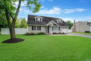 278 Pipe Stave Hollow Rd, Mount Sinai, NY 11766 - Photo 3