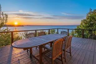 24 Bay Ave, Sea Cliff, NY 11579 - Photo 5