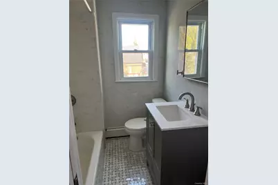 1016 Oaks Drive, Franklin Square, NY 11010 - Photo 15