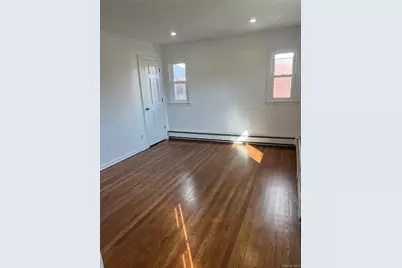 1016 Oaks Drive, Franklin Square, NY 11010 - Photo 3