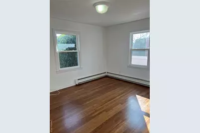 1016 Oaks Drive, Franklin Square, NY 11010 - Photo 9