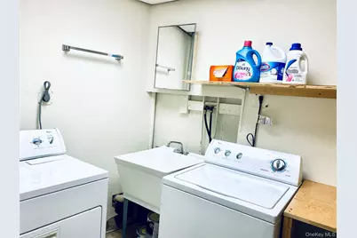 4 Avenue B, Port Washington, NY 11050 - Photo 15