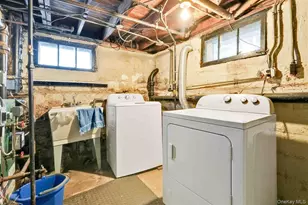 70-49 Loubet St, Forest Hills, NY 11375 - Photo 31