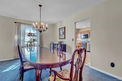 10 Dale Court, Massapequa, NY 11758 - Photo 17