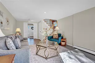 10 Dale Ct, Massapequa, NY 11758 - Photo 7