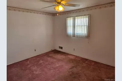 106 Fountain Avenue, Selden, NY 11784 - Photo 11