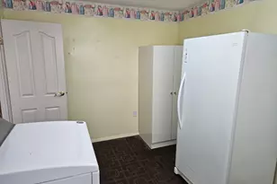 106 Fountain Ave, Selden, NY 11784 - Photo 23