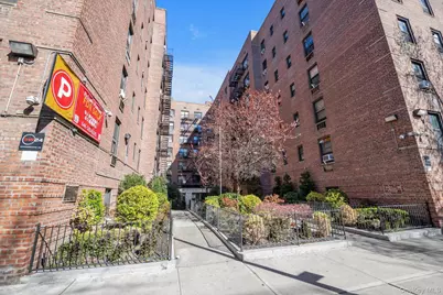 132-35 Sanford Avenue #613, Flushing, NY 11355 - Photo 19