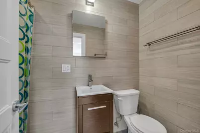 132-35 Sanford Avenue #613, Flushing, NY 11355 - Photo 13