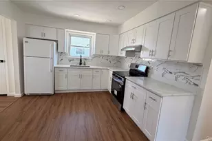 540 Oak St, Copiague, NY 11726 - Photo 7